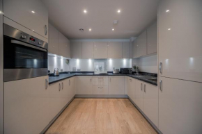 2 Bedrooms Contractors Leisure Relocators